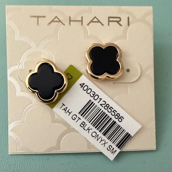 Tahari Jewelry - Tahari Classic Style Gold-Tone & Black Clover Stud Earrings NWT ❤️